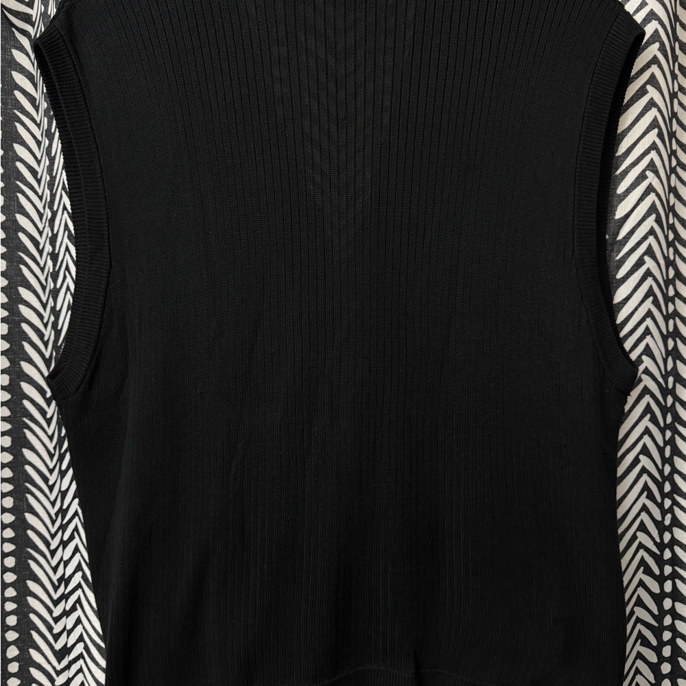 Men's Black Knitted Vest - Picture 7 of 8